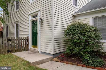 2430 Hyannis Ln Crofton, MD 21114