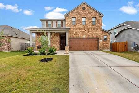 131 Lorianne LN Kyle, TX 78640