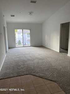 6105 Maggies Cir Jacksonville, FL 32244