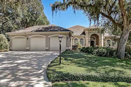 2138 Lakeside Dr Fernandina Beach, FL 32034