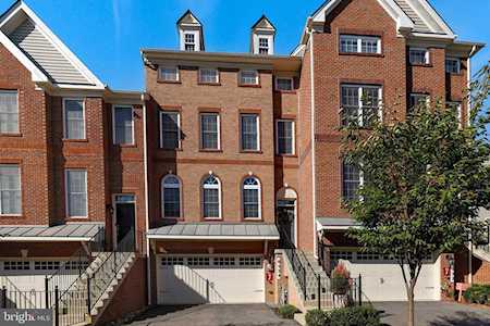 8524 Pine Springs Dr Severn, MD 21144