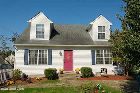 10002 Park Lake Dr Louisville, KY 40229