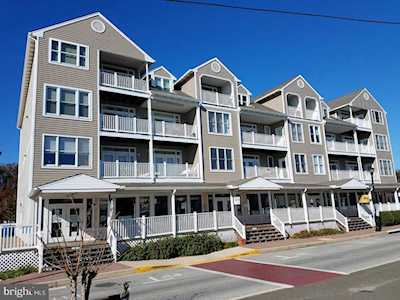 9100 Bay Ave #A403 North Beach, MD 20714