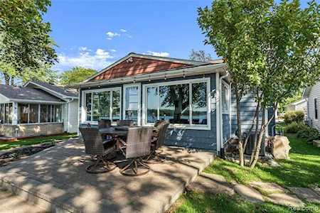4265 Hunters Dr Highland Twp, MI 48356