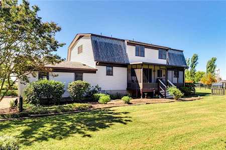 453 Rockwell Rd Hampton, VA 23669