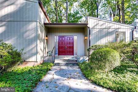 6612 Isle of Skye Dr Highland, MD 20777