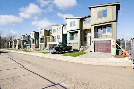 1037 105th Avenue Ct E #56 Edgewood, WA 98372
