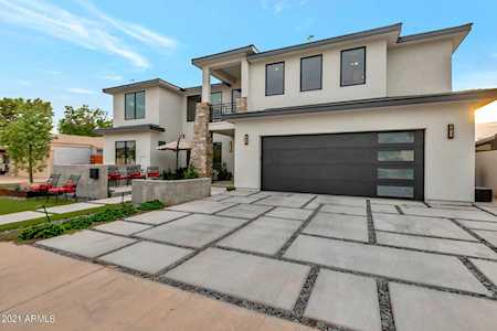 5826 N 81st Street Scottsdale, AZ 85250