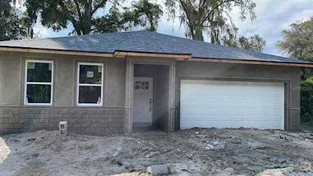 1154 Robinson Ave Apopka, FL 32703
