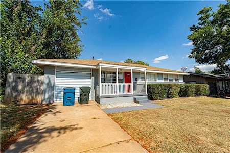 125 Gill Dr Midwest City, OK 73110