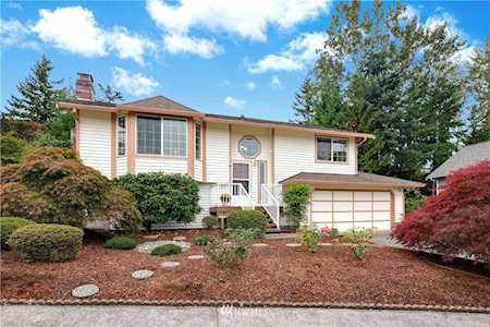 2703 NE 4th Ct Renton, WA 98056