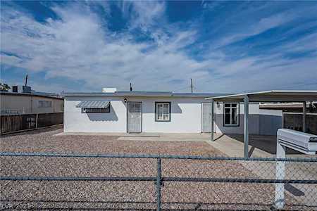 2209 Hoyt Ave Las Vegas, NV 89104