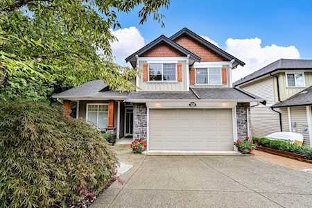 23822 133 Avenue Maple Ridge, BC V4R 2V1