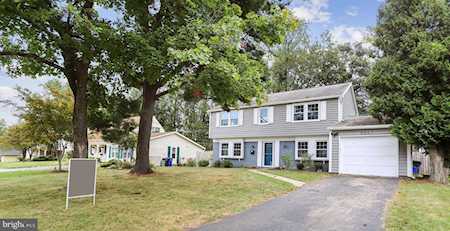 2231 Hindle Ln Bowie, MD 20716