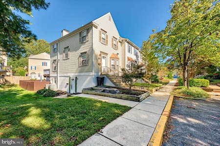 1458 Blockton Ct Crofton, MD 21114