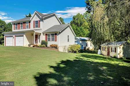1755 Lottie Fowler Rd Prince Frederick, MD 20678