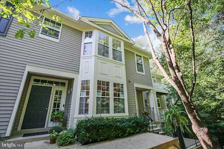 11400T Windleaf Ct #48 Reston, VA 20194