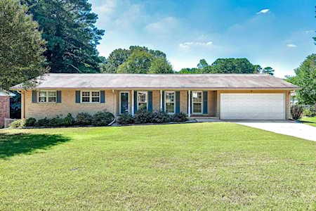 2166 Saren Court Tucker, GA 30084