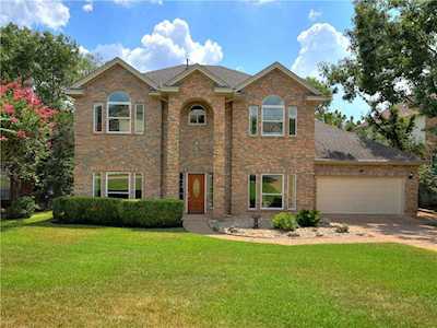 10401 Skyflower DR Austin, TX 78759