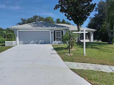 1975 Chesnut PLACE Palm Harbor, FL 34684