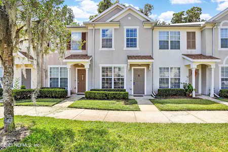 3584 Twisted Tree Ln Jacksonville, FL 32216