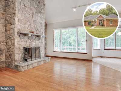 7521 Bond St Saint Leonard, MD 20685