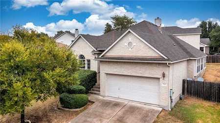 1726 Chasewood DR Austin, TX 78727