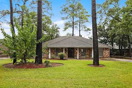 6603 Point Clear Dr Houston, TX 77069