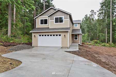 11024 101st St Anderson Island, WA 98303