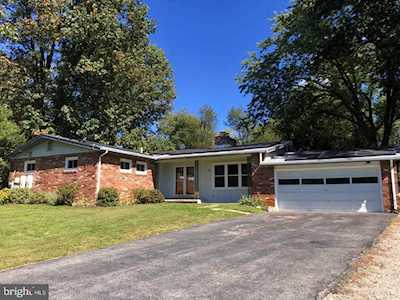 25 Sunnyview Ct Germantown, MD 20876