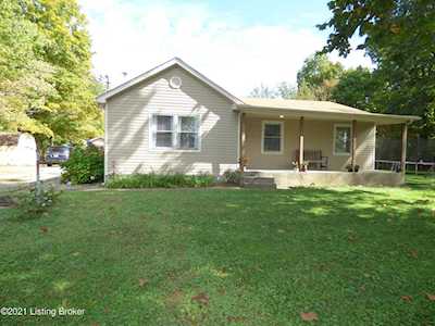 240 E Indian Stone Rd Shepherdsville, KY 40165