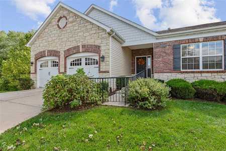 1701 Ridgemont Ct St Louis, MO 63146