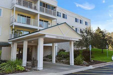 132 Demont Avenue E #221 Little Canada, MN 55117