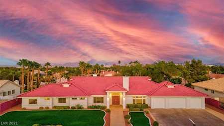 2942 S Tenaya Way Las Vegas, NV 89117