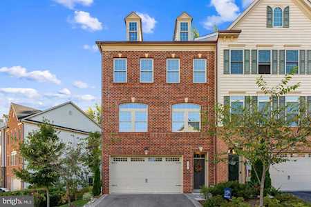 227 Treyburn Way Arnold, MD 21012