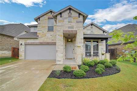 1813 Goldilocks LN Manchaca, TX 78652
