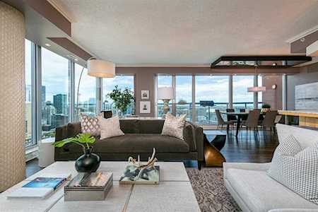 817 15 Ave SW #2300 Calgary, AB T2R 0H8
