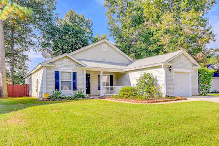 2423 Stingray Blvd North Charleston, SC 29406