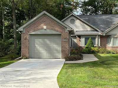 21291 Juniper Court #68 Farmington Hills, MI 48336