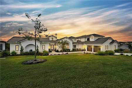 106 Stephanie LN Austin, TX 78738