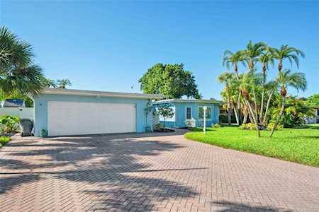 8 Treasure Ln Treasure Island, FL 33706