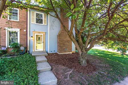 12451 Quail Woods Dr Germantown, MD 20874