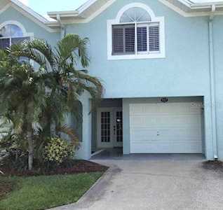 624 Garland CIRCLE Indian Rocks Beach, FL 33785