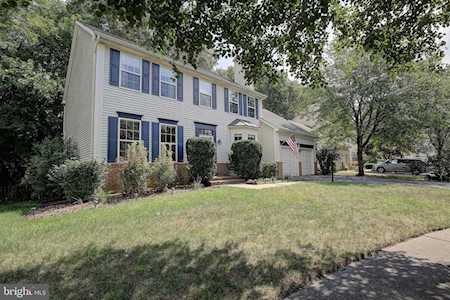 2915 Middle Bridge Ct Crofton, MD 21114