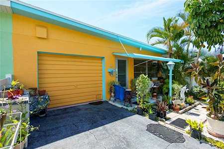 423 62nd St Holmes Beach, FL 34217