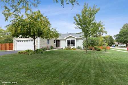 525 Cypress Bridge Rd Lake Zurich, IL 60047