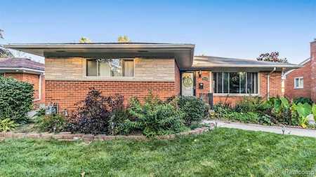 9028 Seminole Redford Twp, MI 48239