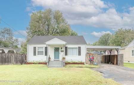 2121 West Ln Louisville, KY 40216