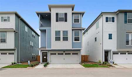 11918 Oakmont Valley Trace Houston, TX 77045