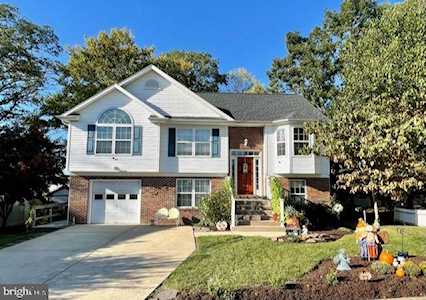 105 Junction Ct La Plata, MD 20646